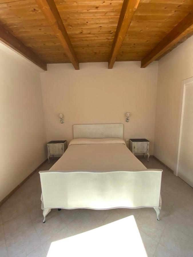 Carmen House Villa ชิโรมารีนา ภายนอก รูปภาพ